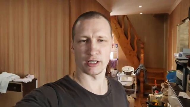 Натяжной потолок на кухне. Выступление Анюты и Ромы. смотреть онлайн