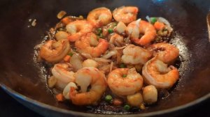 Как приготовить рис с морепродуктами?