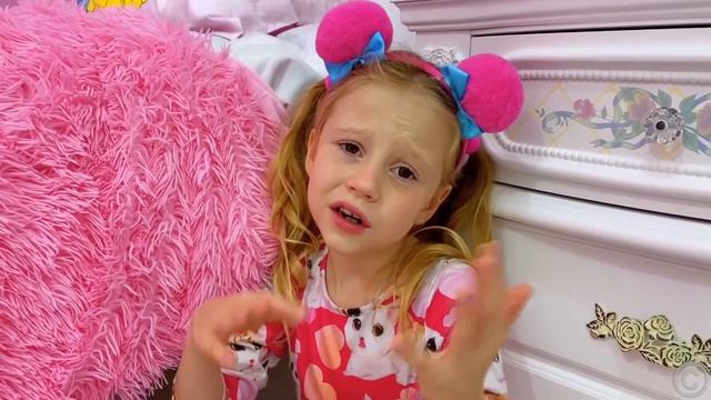 Nastya Learns How To Foster a Kittens смотреть онлайн