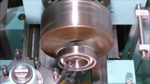 точим и меняем форму обоймы подшипника