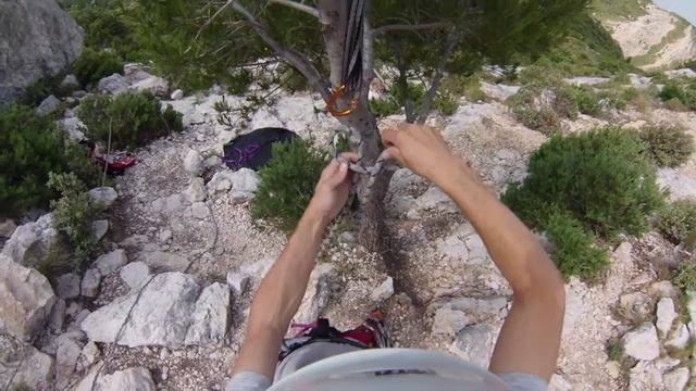 Comment faire un nœud de demi-cabestan - Grimpe-a-vue.com смотреть онлайн