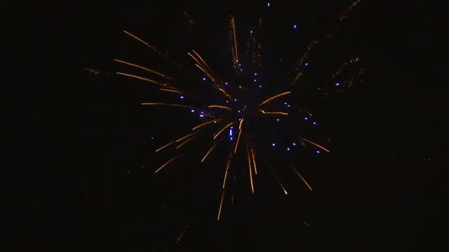 CH20 СВАДЕБНЫЙ ФЕЙЕРВЕРК 120 залпов, 1 смотреть онлайн