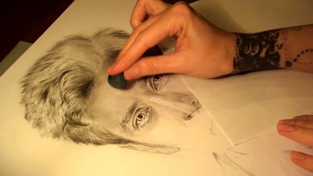 Creating a portrait of my friend Nakuul Mehta. Drawing process. Sketch. Art. HD Video смотреть онлайн