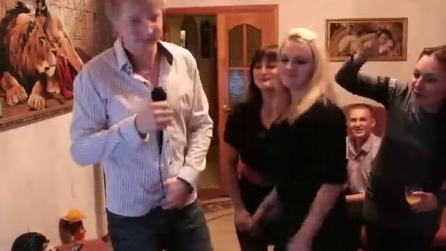 Менеджер среднего звена) смотреть онлайн