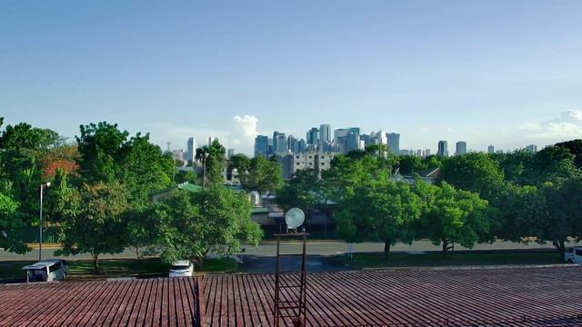 First Flight with SJRC F11 4K PRO Drone смотреть онлайн
