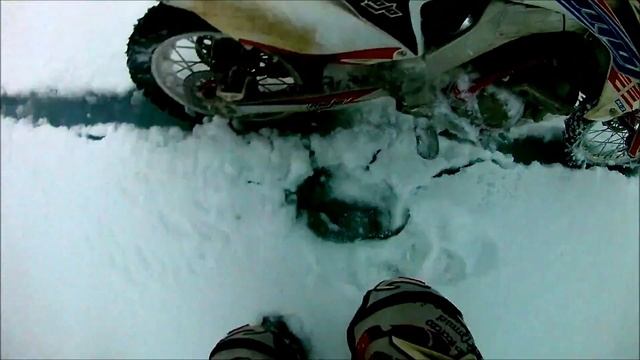 Проверка замерзшей речки и "озера"... Не повторять=) ахах смотреть онлайн