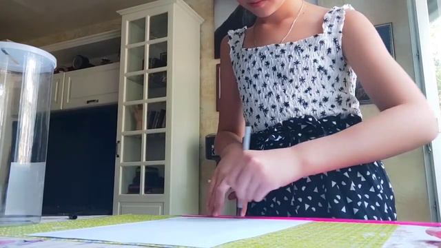 Как сделать самую популярную копилку для денег ?? | Настя | Nastya смотреть онлайн