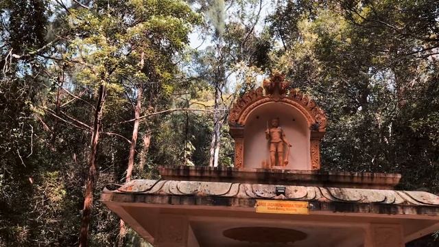 Matang mount Sri Maha Mariamman Temple cinematic scene смотреть онлайн