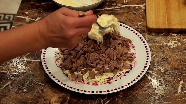 САЛАТ с ГОВЯДИНОЙ и ЧЕРНОСЛИВОМ!!! смотреть онлайн