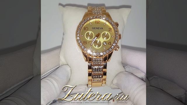 Стильные женские часы в позолоте