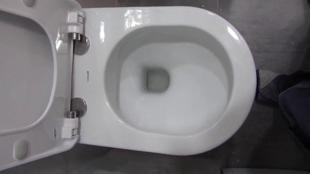 смыв унитаза без внутренней кромки ТМ Creavit Турция