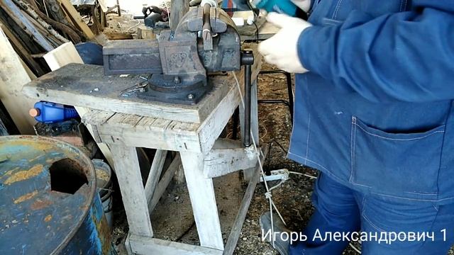 Очередная нужность для мастера с болгаркой или напильником смотреть онлайн