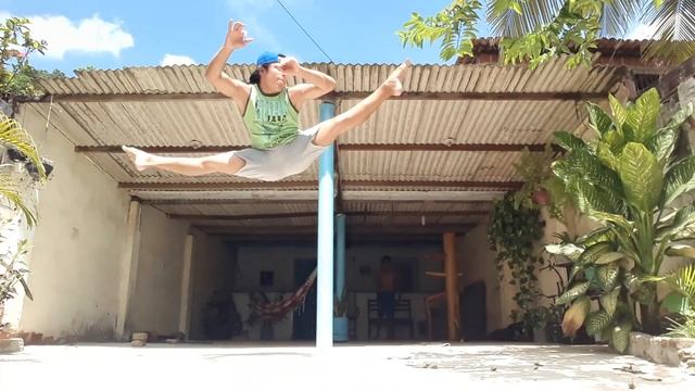 Van Damme Helicopter Kick / Jump Spin Hook Kick / 360 Split Kick | Tutorial смотреть онлайн