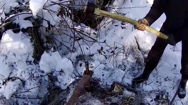 Тяжелый труд.Добыча железо из бетона.!!! смотреть онлайн