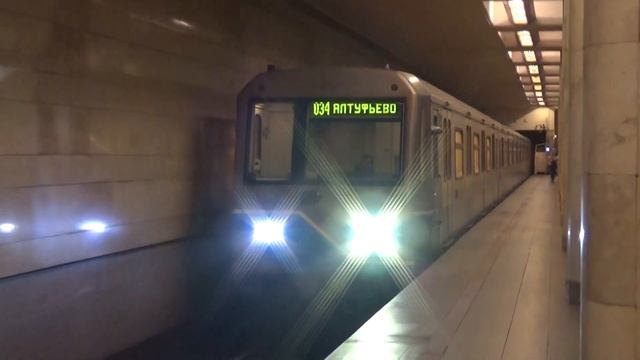 Электропоезд 81-760/761 "Ока" №34 на станции метро Бибирево смотреть онлайн