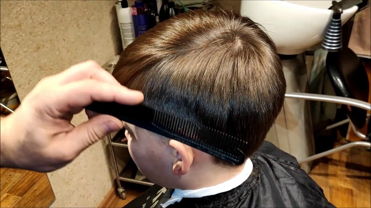 Детская модельная стрижка без машинки. Men's haircut смотреть онлайн