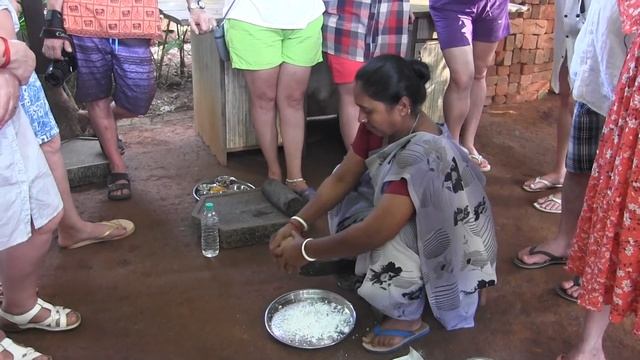 Индия Гоа / Как делают индийские специи вручную / JUNGLE BOOK PARK