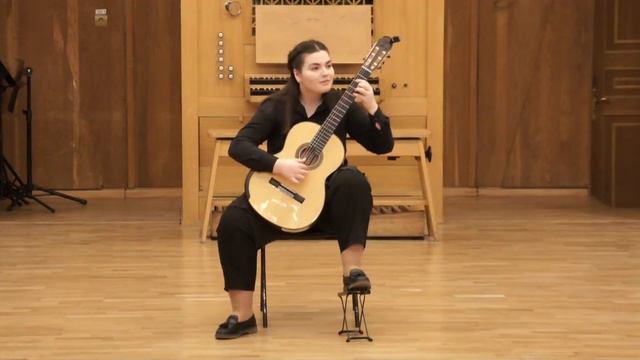 Рашкулевич Александра, г.Сургут,номинация-"Классическая гитара.Соло",2 категория (19-21 год) смотреть онлайн