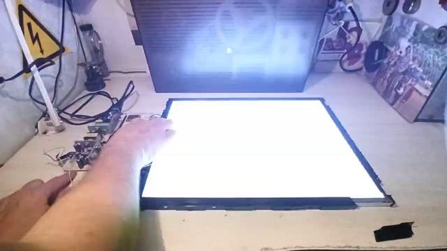 Подсветка экрана LCD ТВ- варианты использования в творчестве смотреть онлайн