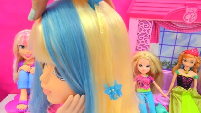 Magic Hair Color Changing Moxie Girlz Doll Style Head Playset - Cookieswirlc Toy Video смотреть онлайн