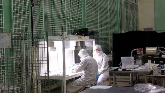 Clean Room at NASA Goddard #tourntweet смотреть онлайн