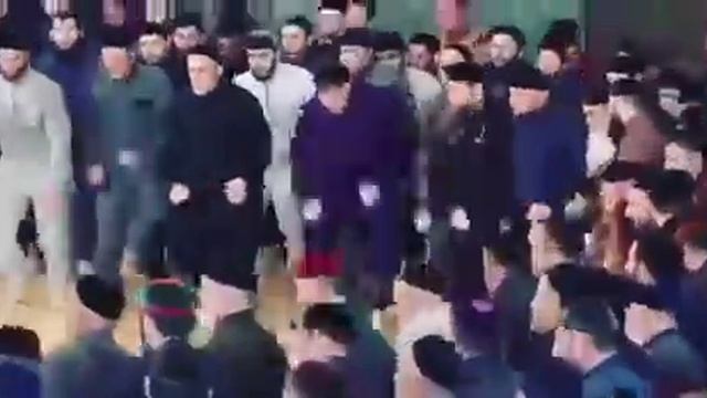 Чеченский зикр - нохчи зуькр смотреть онлайн