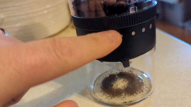 WOA! ITS AUTOMATIC! Portable Cordless Electric Burr Coffee Grinder with 5 Grind Settings, 7 Cup смотреть онлайн