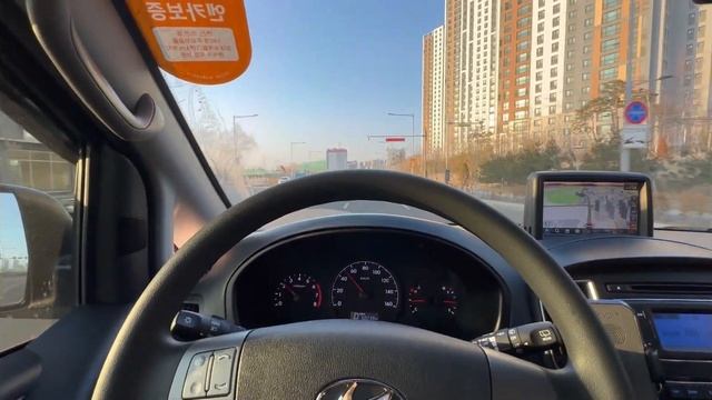 2020Hyundai Grand Starex -2.4 -2wd LPG -12seats