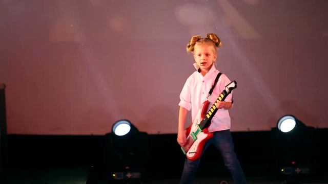 С Новым Годом, Крошка! - Женя Тихонова смотреть онлайн