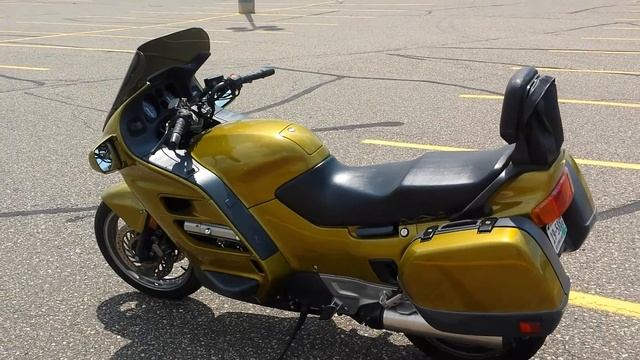 1992 Honda ST1100 смотреть онлайн