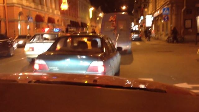 Машина с трупами в центре города Санкт -Петербург