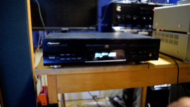 PIONEER PD207 KÖZÉP MECHANIKÁS CD OPTIKAI DIGITÁLIS+RCA TÁVJÁVAL ELADÓ! смотреть онлайн