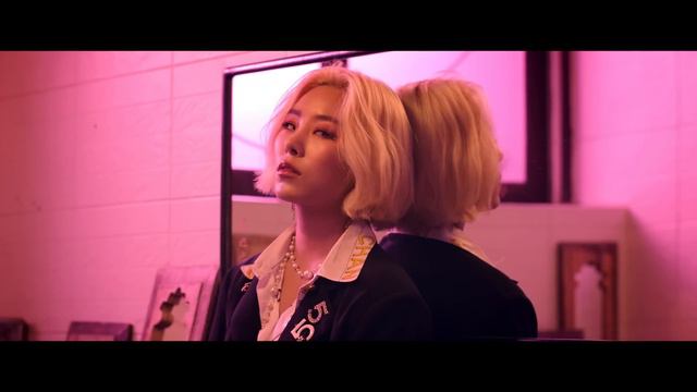 [MV] Whee In(휘인) _ EASY (Feat. Sik-K) смотреть онлайн