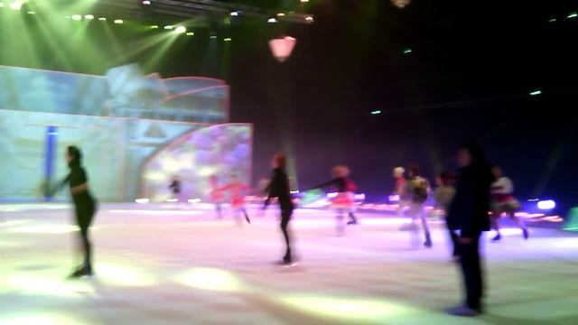 Full cast of "Snow King" show practice Finale (St.Petersburg 03.01.2015) смотреть онлайн