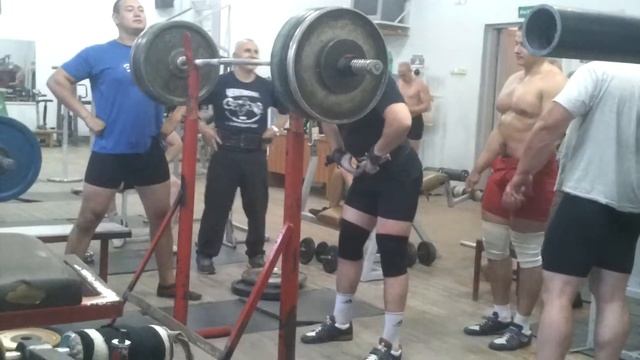 Fail Присед 210кг (1подход) без экипировки смотреть онлайн