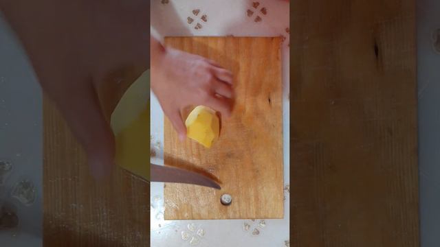 Как сделать очень вкусную, хрустящию картошку 🍟 фри смотреть онлайн