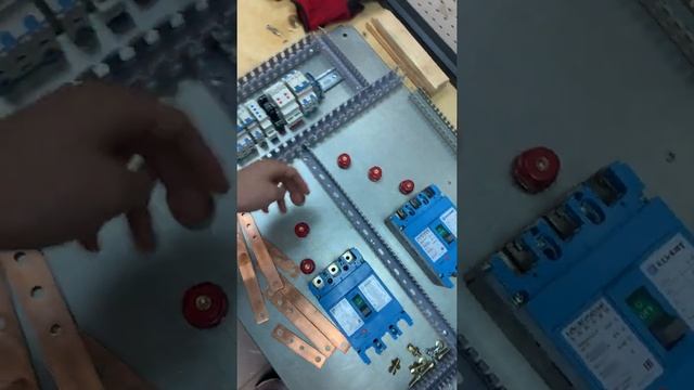 Процесс сборки АВР 250А смотреть онлайн