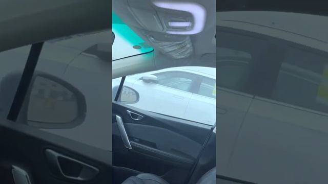 Уй шароитида 220 вольт кучланиш билан зарядланади 600 км йўл босади ЭЛЕКТРОМОБИЛЬ BAIC X3 смотреть онлайн
