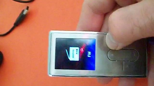 Player Functions Of The TRIO V418 4GB MP3 Player смотреть онлайн