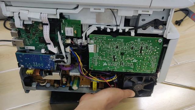 HP LaserJet Pro MFP M428fdw can't turn on no power in repair part 1 смотреть онлайн