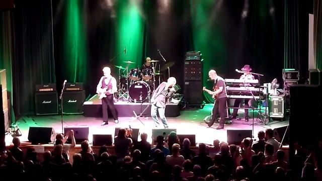 Manfred Mann's Earth Band смотреть онлайн
