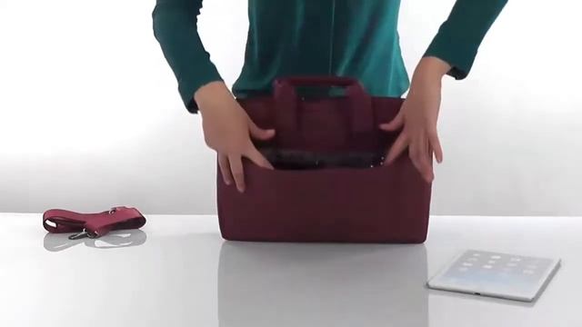 RIVACASE 8231 purple Laptop bag 15,6 inch смотреть онлайн