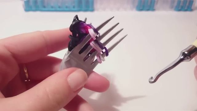 Браслет Тройной рыбий хвост, БЕЗ СТАНКА , Радужки Rainbow Loom смотреть онлайн