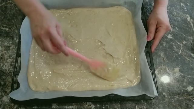 Рулет к чаю на скорую руку. Необычный, но Очень Простой рецепт! смотреть онлайн