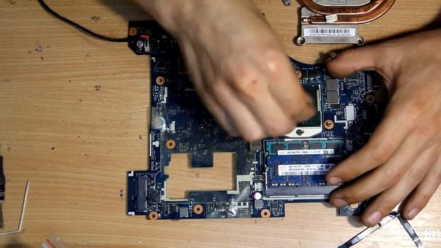 Lenovo G580 не заряжается. Part II смотреть онлайн