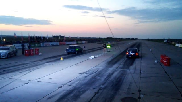 Drag Racing с Широкое Запретная зона 2016 смотреть онлайн