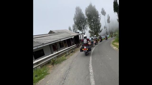 Royal Riders Indonesia Sub Chapter Bekasi Part 2 East Java 18-21 Mei 2023,Day 3 Malang-Bromo смотреть онлайн