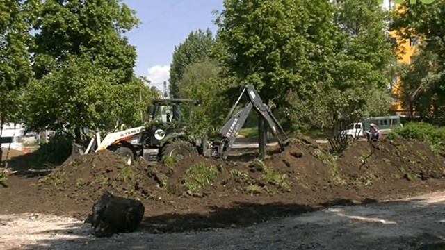 Крымская площадь, ранее известная как площадь Урицкого, меняется на глазах смотреть онлайн
