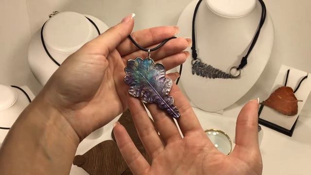 Серебряный кулон лист дуба L'ARBRE смотреть онлайн