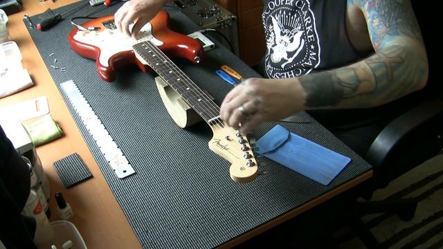 Fender American Pro Stratocaster in for a setup... смотреть онлайн